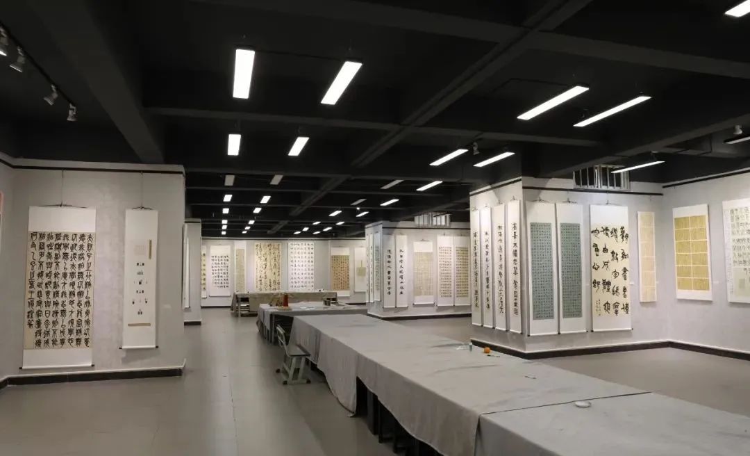 晴耕雨读——曲靖师范学院美术学院2025届书法学专业毕业作品展(图5)